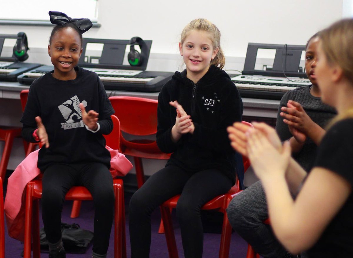 Today is world kindness day 🌎🤗 working together, supporting eachother and being there for one another is a huge part of the Jigsaw ethos for our students and teachers! 

How will you show kindess today? #WorldKindessDay