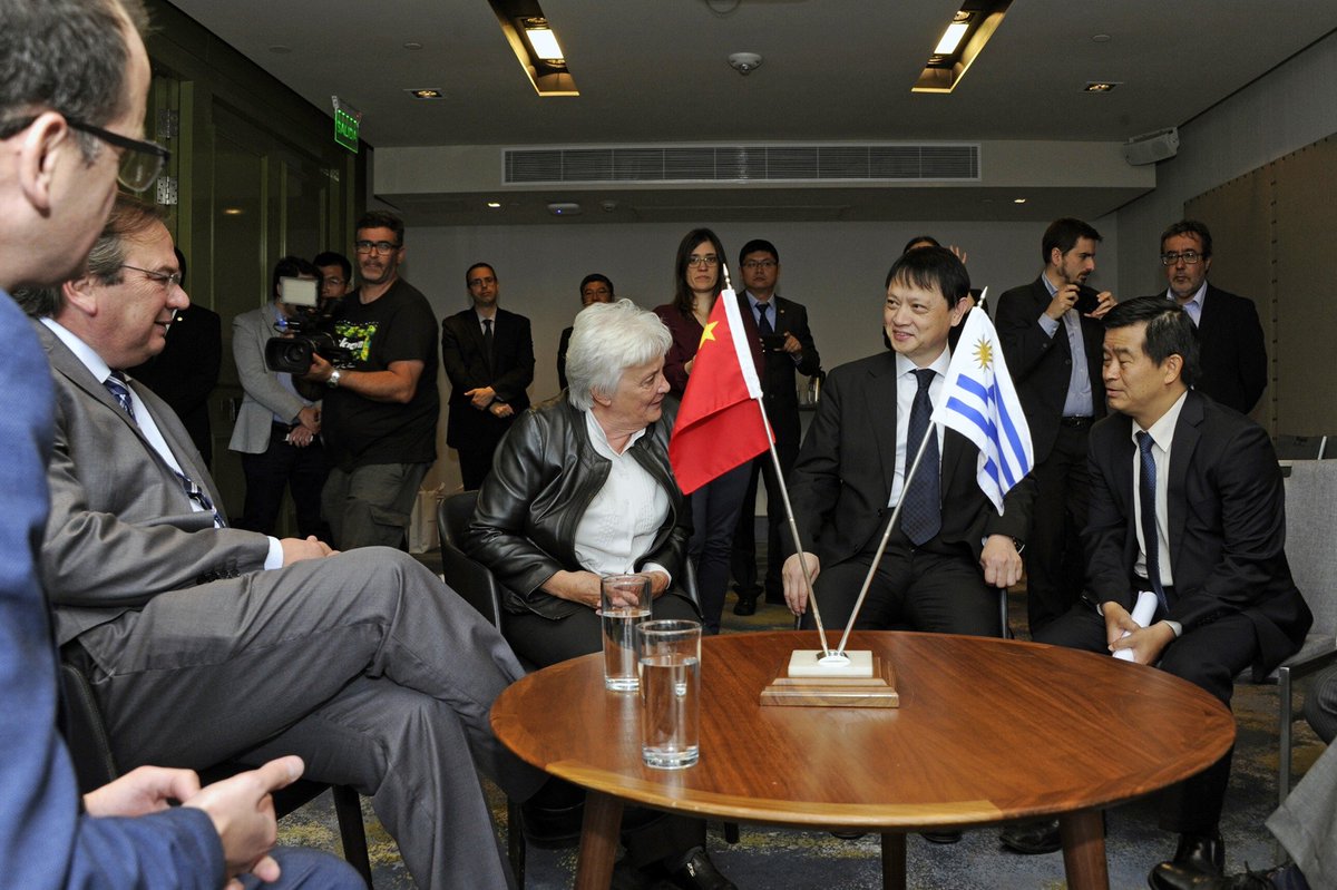 Lucía Topolansky tweet media