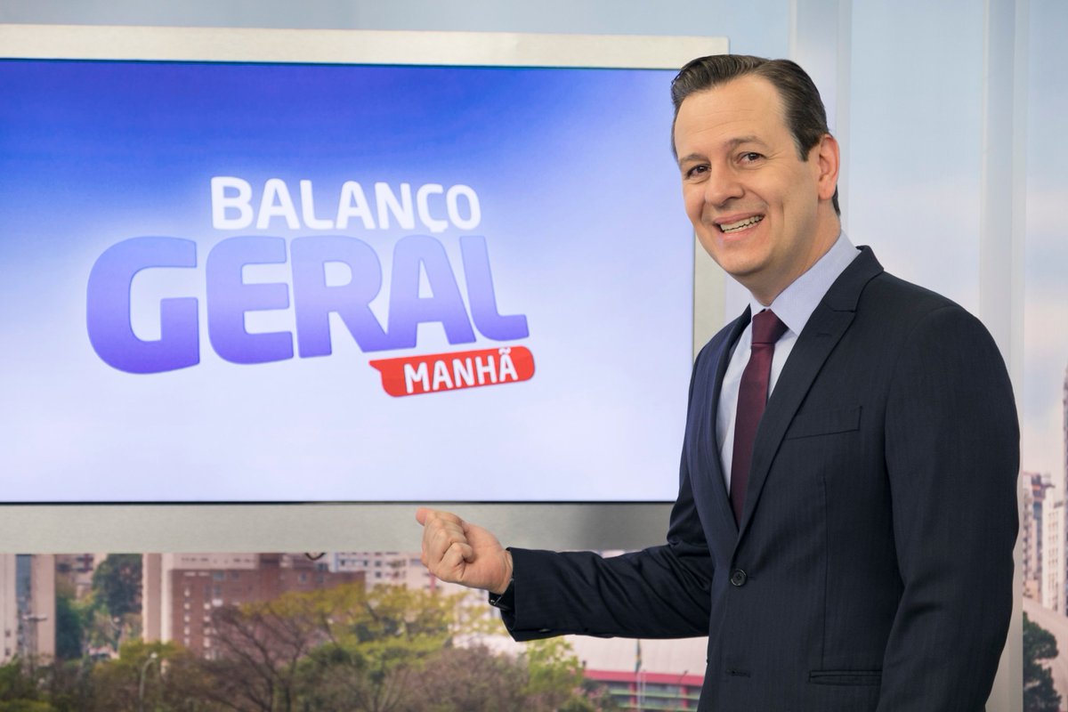 recordtvoficial's tweet photo. O Balanço Geral Manhã passa a ser comandado por @zucatelli na segunda-feira, 18/11. 
 Com participação de Bruno Peruka,  o apresentador estará à frente do telejornal que abre a programação da Record TV, às 5h https://t.co/1JjqbaX1Wf