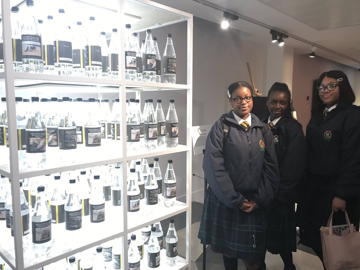 ise_CB's tweet image. Thank you to @DrJohnODonoghue for the stellar organisation of #TCDChemTalks and all the speakers including @campaignforkate. Our 5th year chemistry students gained valuable insights into science careers, the influence of social media and postgrad research. #ScienceWeek2019 #STEM