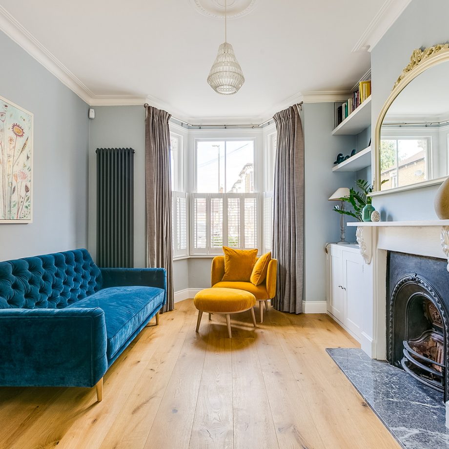 Savills's tweet photo. "Admire this immaculate four-bed townhouse in Tooting." - @HB https://t.co/rIRho3ESuR https://t.co/dATDYdwQ3C