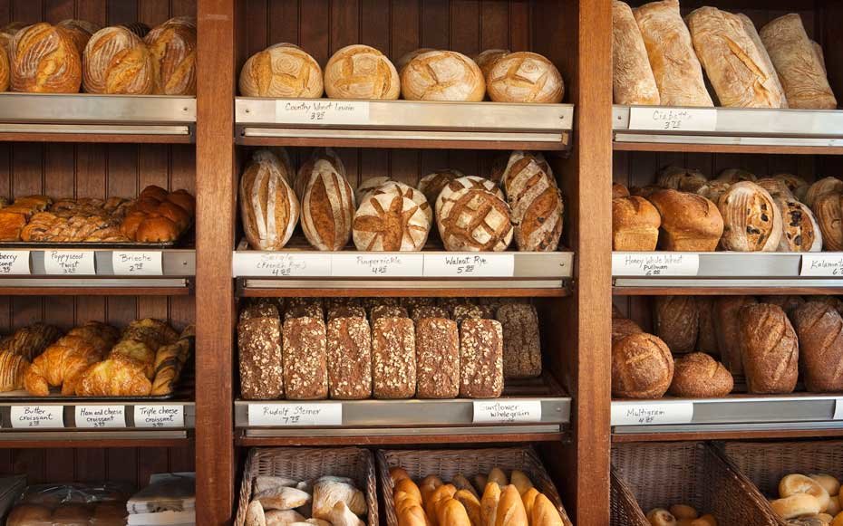 TravelLeisure's tweet photo. This is the only type of bread you should be eating, according to a cardiologist https://t.co/X86sniBKV6 https://t.co/9ul16yEEki