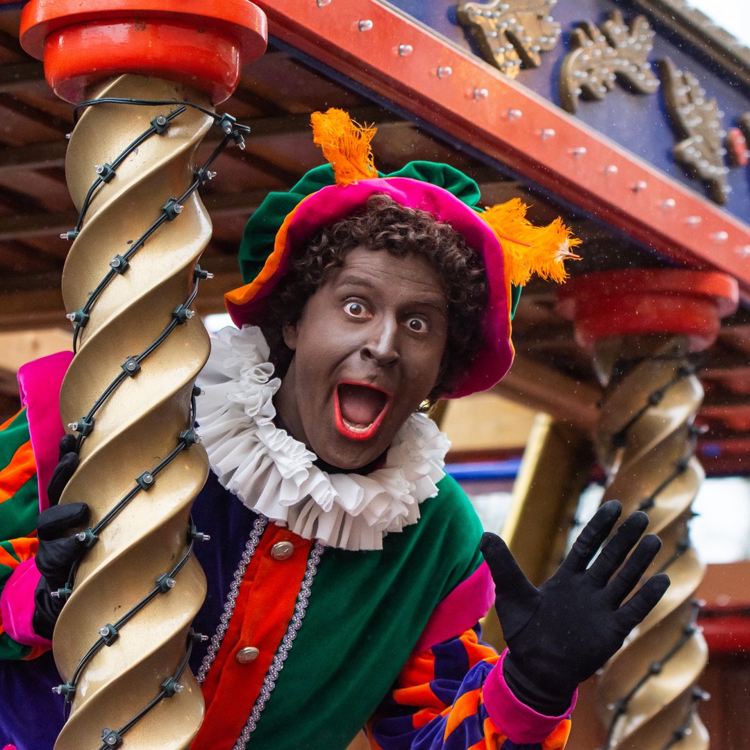 Zaterdag mogen we Sinterklaas weer verwelkomen in Nederland! 23 &amp; 24 november heeft hij tijd vrij gehouden in zijn agenda om naar Het Slagharen Sinterklaasfeest te komen. Heb jij de vlogs van <a href="/Stuntelpiet/">StUnTeLpieT</a> al gezien? bit.ly/2KgeDx4 
#stuntelpiet #SlagharenSinterklaasfeest