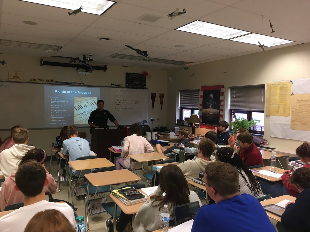 Officer Marks of E. Hempfield Police Dept. &amp; HHS SRO visited with Mr. Mitchell’s Gov &amp; Econ classes yesterday! Students had opportunities to ask questions regarding Due Process of Law as well as careers opportunities within local and state Law Enforcement! <a href="/hempfield/">Hempfield SD</a>