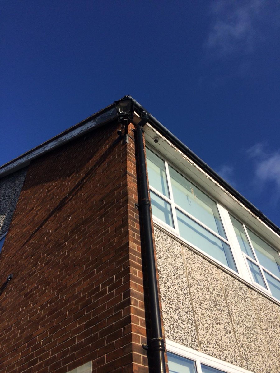 Recent school job completed by #sharpfocuscctv.
32ch HIK POE NVR Install on 4 separate buildings using POE network switches.
#commercialcctv #cctv #bedlingtonschool #northeastcctv