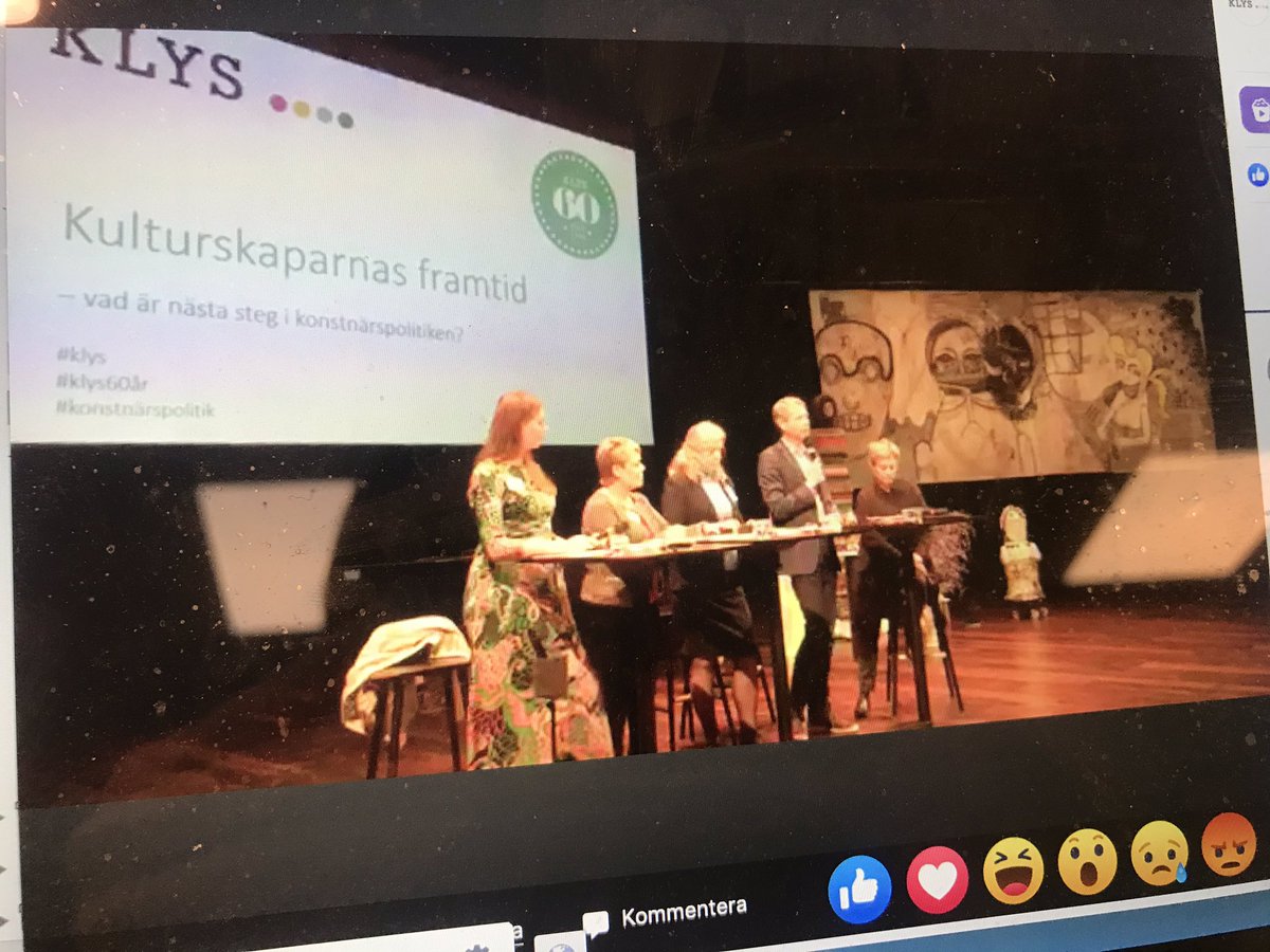 fst_tonsattare's tweet photo. Tack @KLYS59! Idag följer vi #KLYS konstnÀrspolitiska program om kulturskaparnas framtid, om armlÀngds avstÄnd, finansiering, nya modeller i den digitala vÀrlden och med #KONSTEN förstÄs. Idag via skÀrmen. Fungerar utmÀrkt! #klys60 #konstnÀrspolitik https://t.co/gJqesWGI23