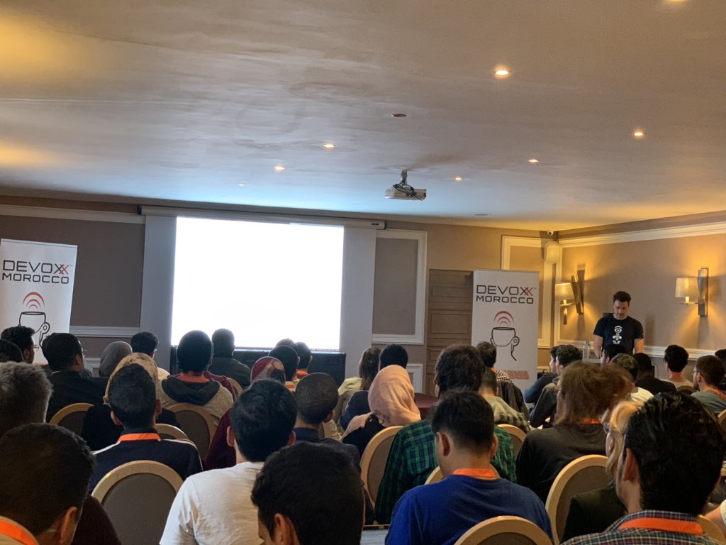 estesp's tweet image. Great talk as usual from @DaschnerS at #DevoxxMA on modern Java developer practices in a cloud native world! #ibmdeveloper