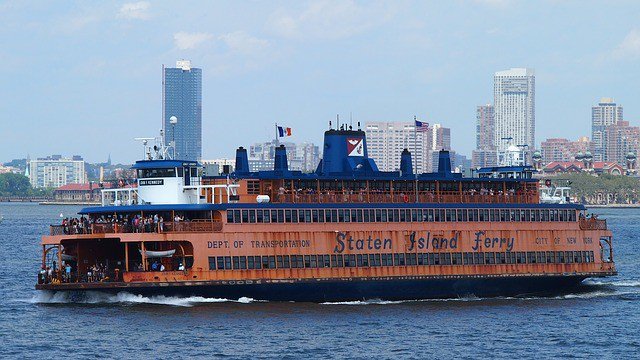Getting around #NYC can take a major hit to your budget. Here's how to do it on the cheap. bit.ly/2rIbwrt #travel #NewYorkCity