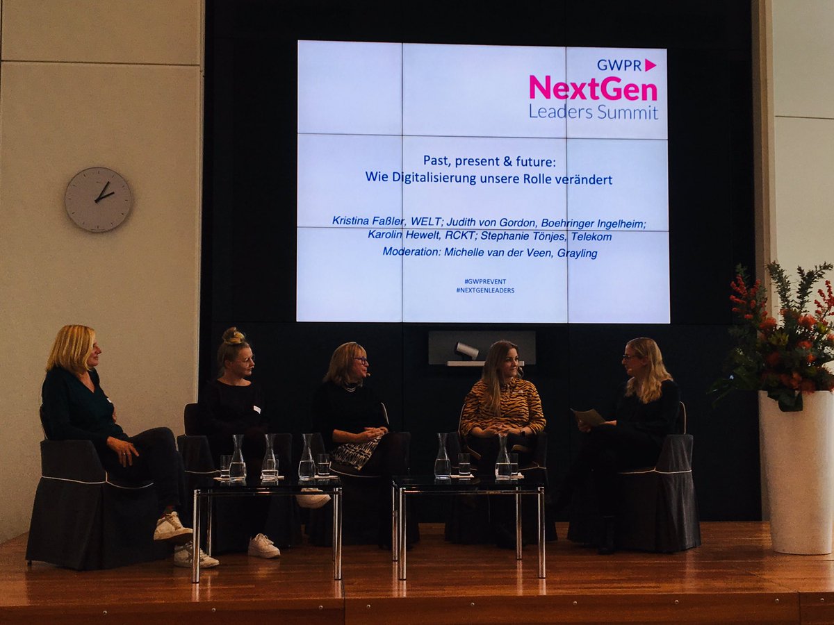 Daniela Schmid (@_daniela_schmid) on Twitter photo .<a href="/coffeeandsteph/">Steffi Tönjes ☕️</a> gibt Tipps zum #personalbranding beim #GWPREvent: ➡️zuerst zuhören: wer spricht über welche Themen ➡️sich auf Themen und Kanäle fokussieren ➡️Kontinuität reinbringen @GWPRDeutschland #NextGenLeaders .<a href="/coffeeandsteph/">Steffi Tönjes ☕️</a> gibt Tipps zum #personalbranding beim #GWPREvent: ➡️zuerst zuhören: wer spricht über welche Themen ➡️sich auf Themen und Kanäle fokussieren ➡️Kontinuität reinbringen @GWPRDeutschland #NextGenLeaders