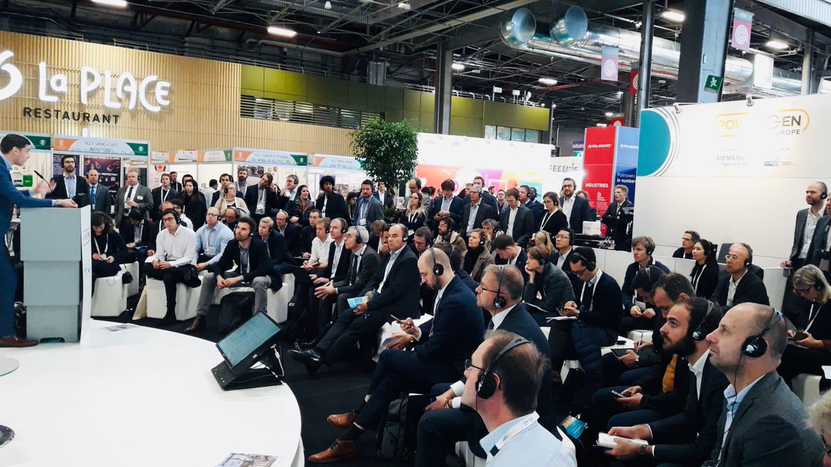 H2Europe's tweet image. #Hydrogen at the centre of #sectorcoupling and #sectoralintegration: from #H2 turbines for power generation to green ammonia and #fuelcell EVs. Hydrogen and #PtoX are on everyone&apos;s mind at @EUW_live dedicated session. #EUW19
