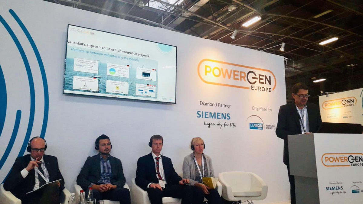H2Europe's tweet image. #Hydrogen at the centre of #sectorcoupling and #sectoralintegration: from #H2 turbines for power generation to green ammonia and #fuelcell EVs. Hydrogen and #PtoX are on everyone&apos;s mind at @EUW_live dedicated session. #EUW19