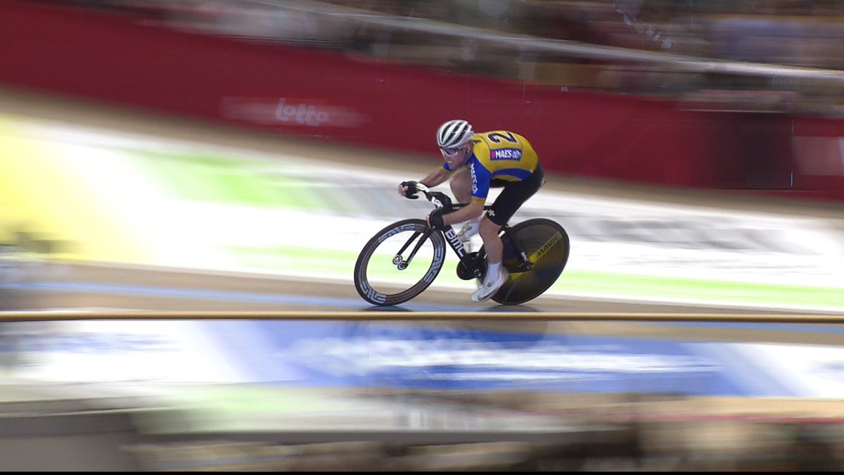 avstelevisie's tweet image. .@MarkCavendish zal vanavond opnieuw aantreden tijdens de @zesdaagseGent. Daar was na zijn val gisterenavond even twijfel over.
bit.ly/2NHBZha