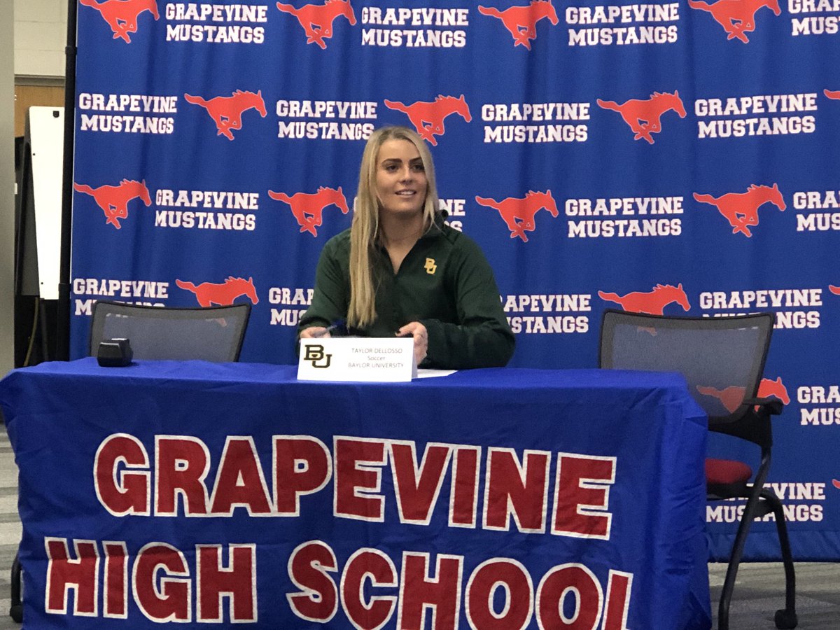 DavidDenning2's tweet photo. Congratulations to Taylor Dellosso for signing her National Letter of Intent to ⁦@BaylorFutbol⁩ #ghsunity https://t.co/18cKCKOgvX