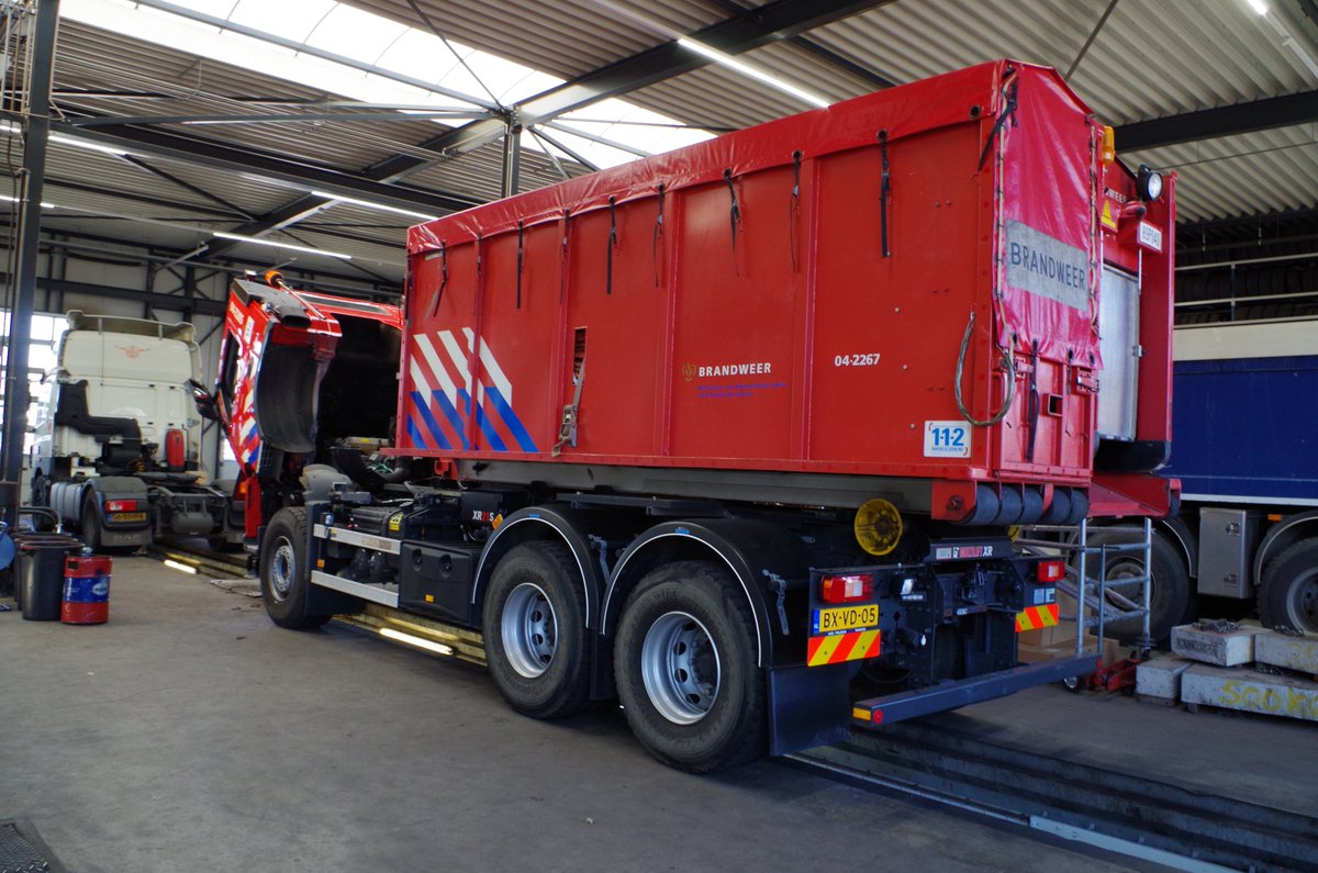 AutoCombi's tweet image. WERKPLAATS l Ook het grotere werk in onze werkplaats 🚒🚛 #trucks #trailers