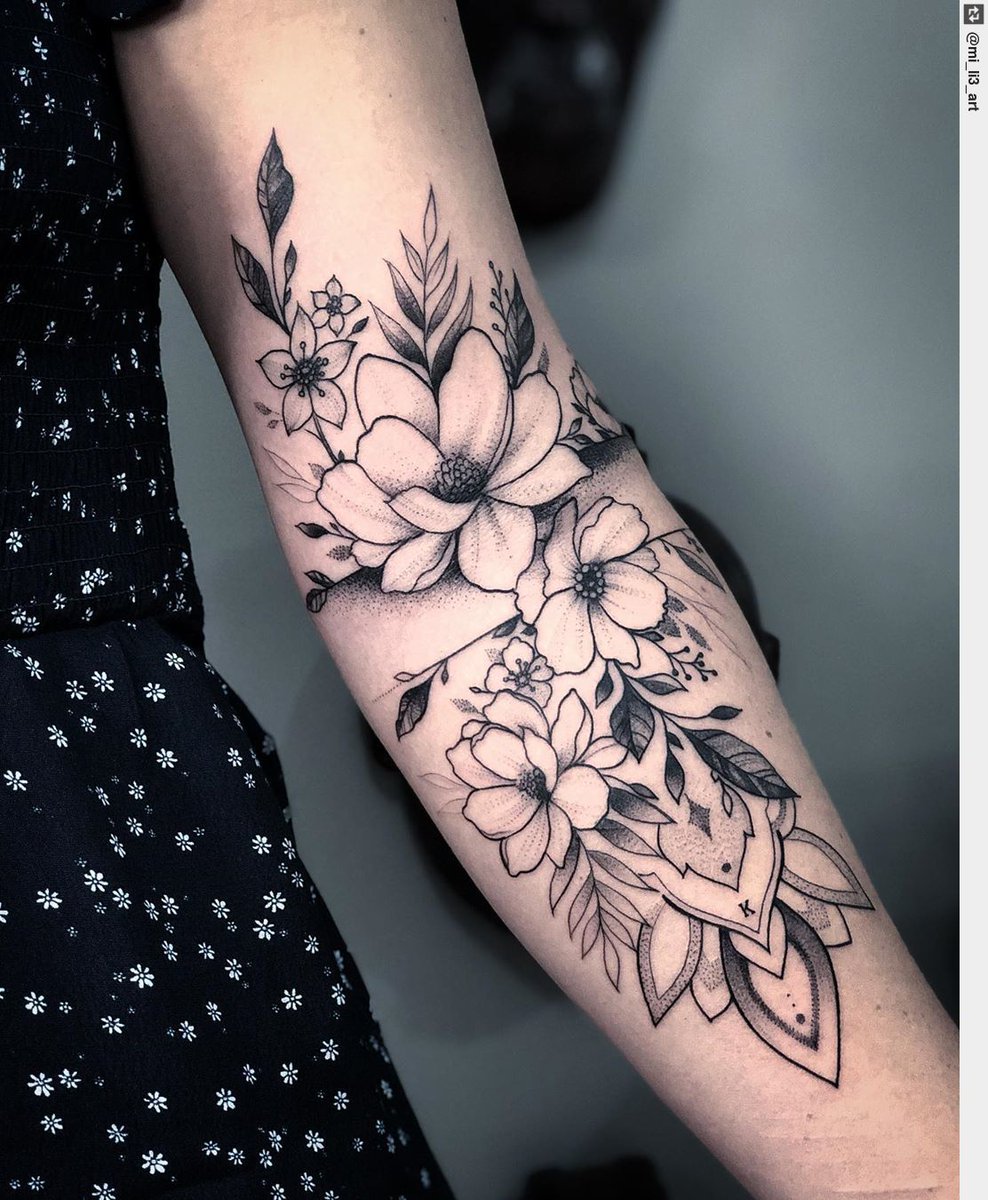 tattooness_com's tweet photo. Second tattoo done at today for the lovely Anthea ! Merci encore ! 🌸 Done with #metrixneedles #miletune #tattooartist #tattoo #inked https://t.co/FyVvmzrYxo