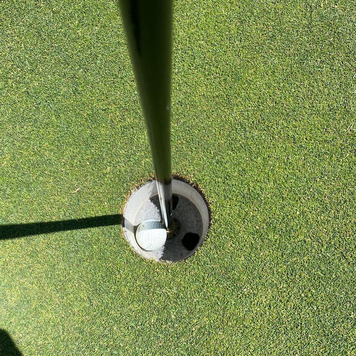 vicpm's tweet photo. 1st hole in one @ my favorite golf course @woodhillcountryclub!! @EMSCredit @VincentBarnes50 @DavidKido75 🍾 https://t.co/a6FcRBbcvX