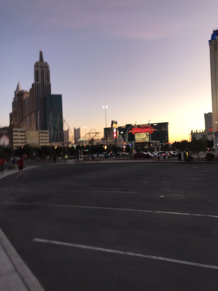 nicole_lohr9's tweet image. Gorgeous morning for a run #RunData #tc19