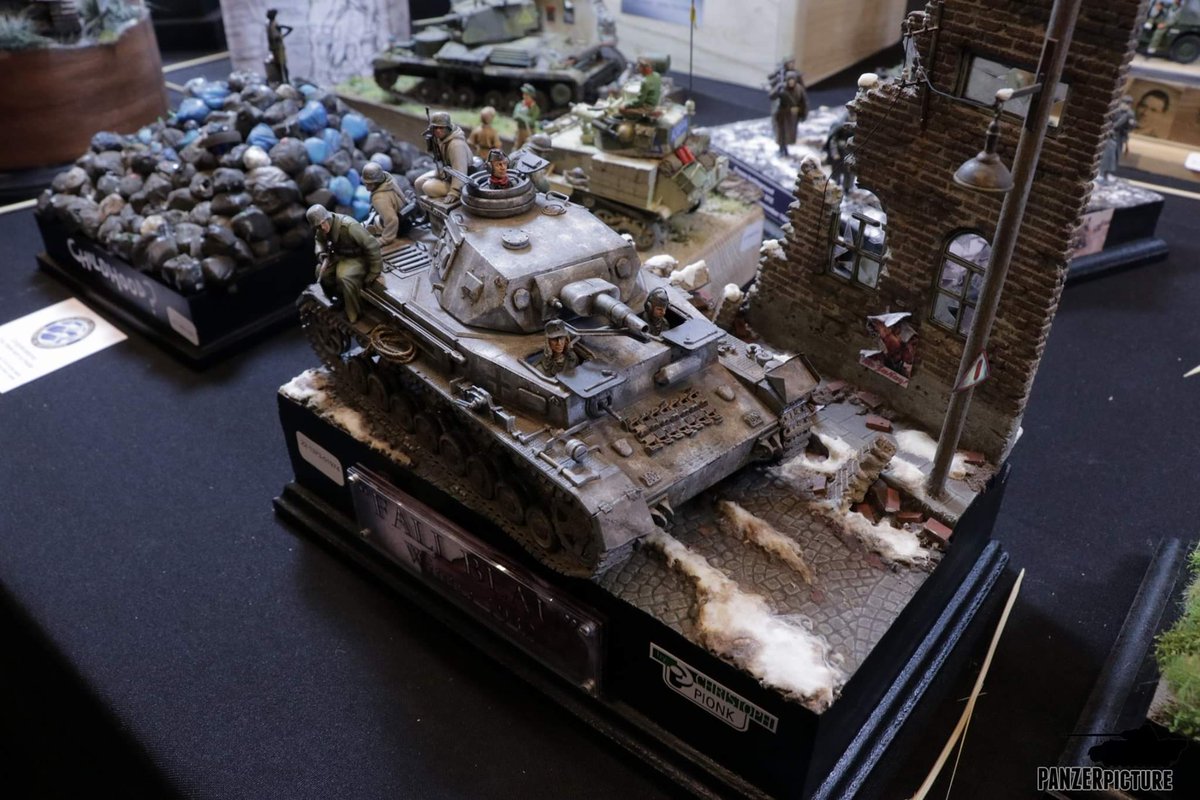 Panzerpicture's tweet photo. Scalemodel Challenge 2019.
Part I video here: https://t.co/6OhelrPJYF
Part II video here: https://t.co/Rouzkmc8Ey
#panzer #tank #history #tiger #tigertank #kingtiger #tigerii #scalemodeling #scalemodels #WWII
#tamiya #plamo #smc #scalemodelchallenge2019 #scalemodelchallenge https://t.co/z0TicbWgkz