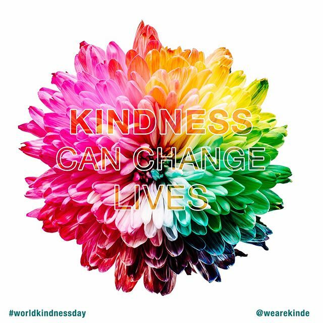 wearekinde's tweet photo. Today is World Kindness Day 💙 Mental health research led by pioneers like @ursulawhiteside have shown when it comes to recovery community matters ⚡️ The science is simple, showing kindness through words of encouragement and listening (without rushing… https://t.co/J7Maue3r6B https://t.co/vvQxRDZ8Fq
