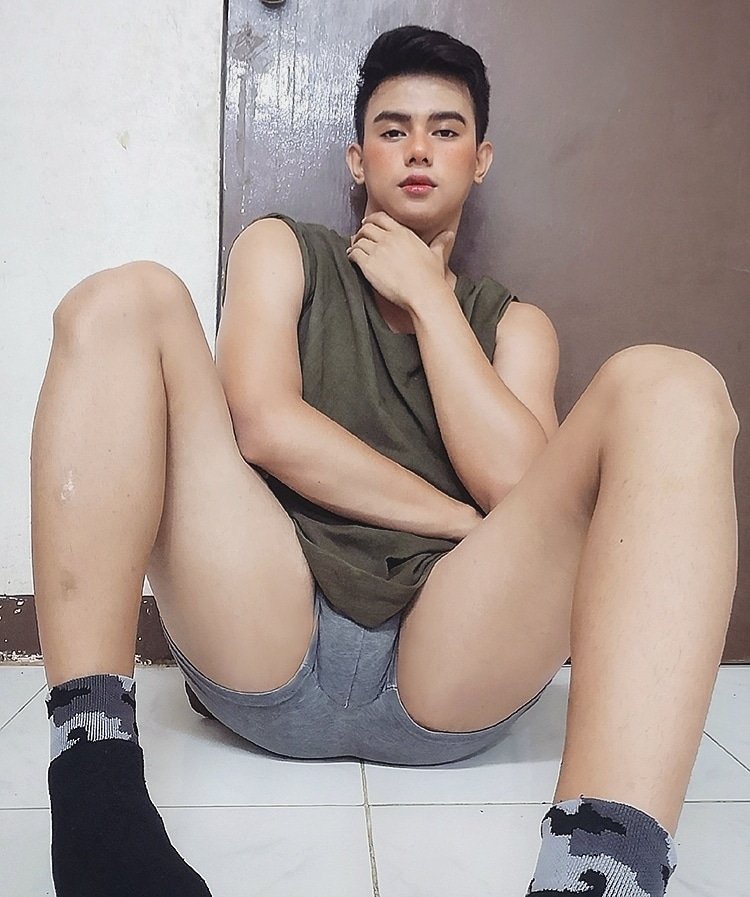 KelpRamirez1's tweet photo. NSFW 😂 https://t.co/BamqT8kNlY