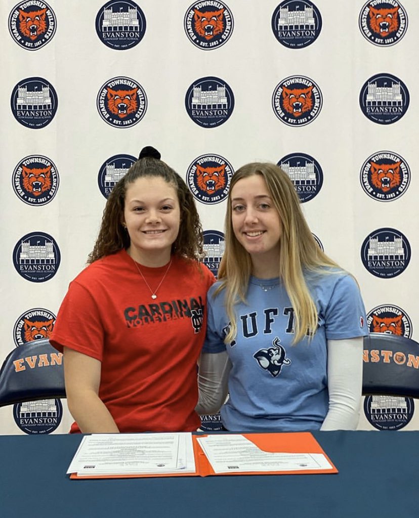 Congrats to future #CollegeKits Rileigh Farragher and Aliyah Valentine on signing day! Aliyah will be attending  North Central College and Rileigh will be attending Tufts University.