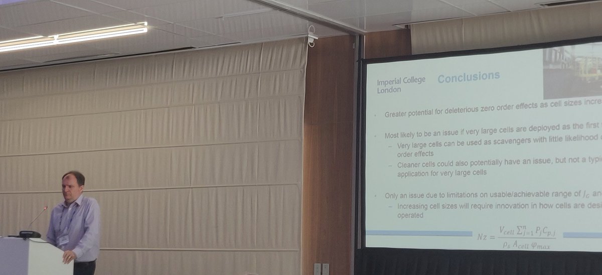 AMPRG_Imperial's tweet photo. Another exciting topic presented by the @ImperialRSM team today at @MEI_Conferences #flotation19 - Stephen Neethling talked about the transition from first to zero order kinetics in large flotation cells! https://t.co/dMY0SW5Uft