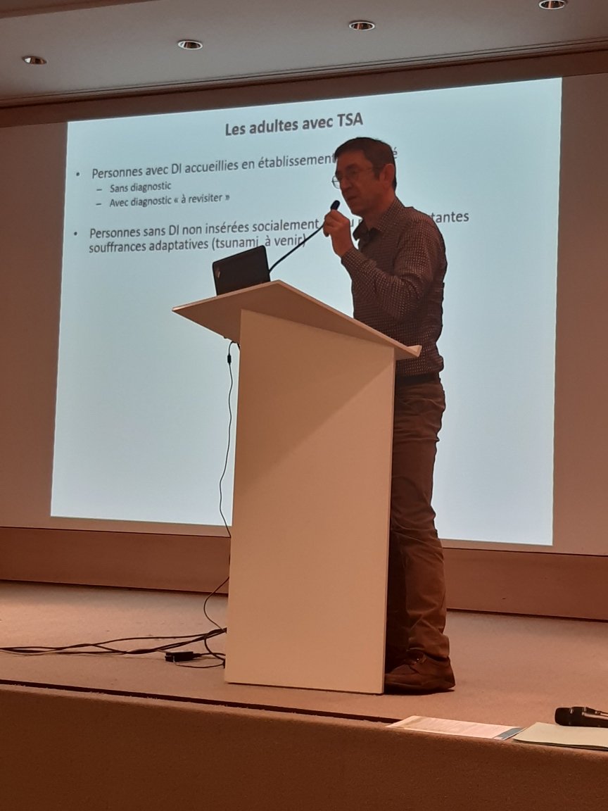 ADESM_fr's tweet image. #Repérer et #diagnostiquer les #adultes avec #autisme et #déficience #intellectuelle accueillis en #institutions : #attentes, #défis, #méthodes et #travaux en cours, par Eric BIZET
#adesm2019 #psychiatrie #SantéMentale #accessibilité #soins #réforme #financement #tsa #tnd