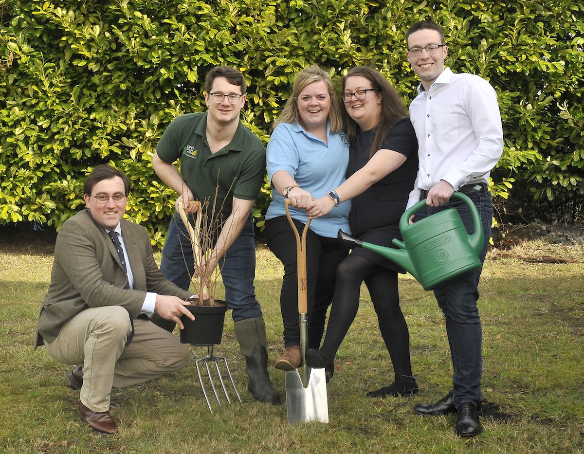 Members of Young Farmers’ Clubs from across England and Wales are planting more than 9,000 trees over the next two months to help in the fight against climate change.🙌🌳 NFYFC Chairman <a href="/katiehall49/">katie hall</a> will be planting trees with <a href="/GFYFC1_/">Gloucestershire Federation of Young Farmers' Clubs</a> members this Sat! buff.ly/2NISlGj