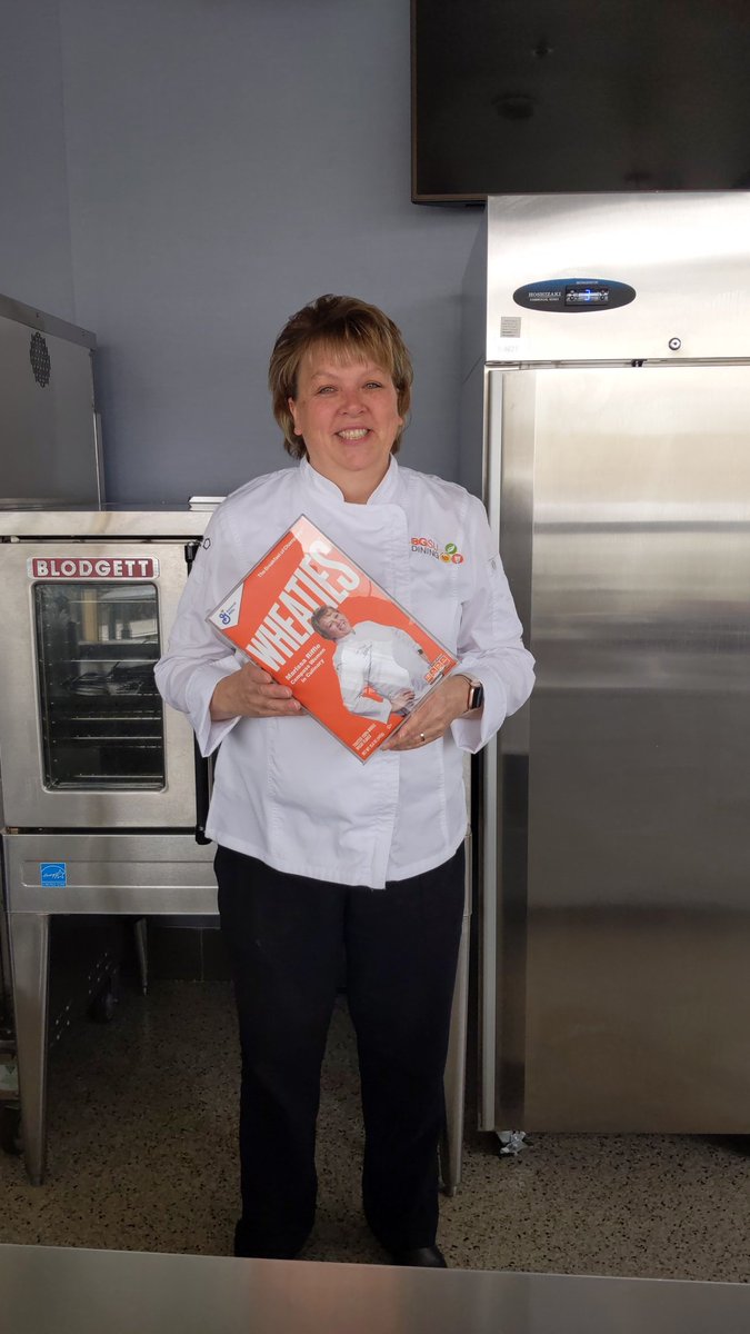 bgsudining's tweet image. Thanks @GeneralMills and @compassgroupusa for making me feel like a champion! #LeadLikeHER #WomenofCompass #ChefChallenge  @ChartwellsHE