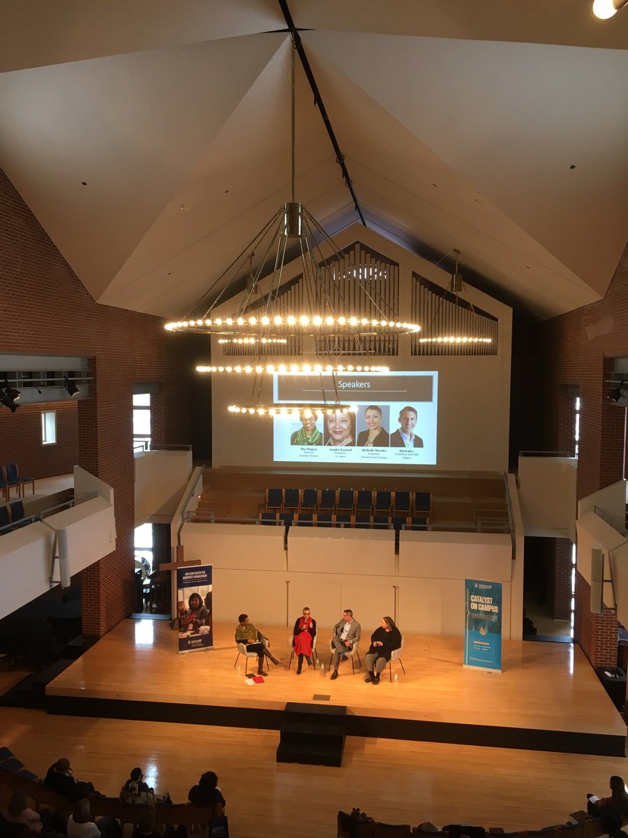 AxelsonCenter's tweet photo. Wonderful conversation on leadership with Michelle Morales of @WoodsFundChi @AspirePrez and @SandeeKastrul #HonestConvo https://t.co/4sXQSzcar0