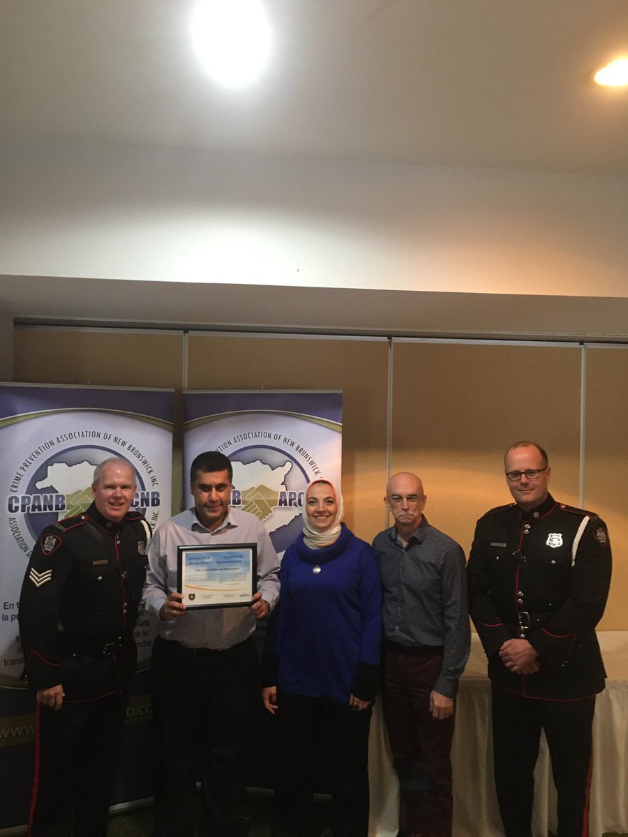 mhbagha's tweet photo. Very proud of @SJNewcomersCntr team that works to make a➕impact in the lives of #NewCdns. Doaa & I are honoured working with Sgt. David Hartley-Brown & the community response unit @saintjohnpolice & be recognized by @CPANB_APCNB. 🙏 for the support in helping #NewCdns make SJ 🏠 https://t.co/0gJTcll5n1