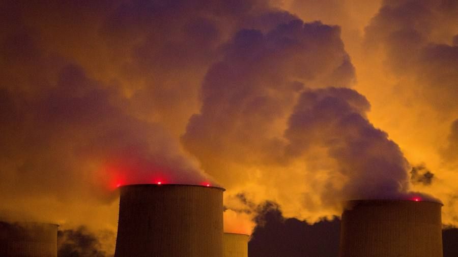 Drastic changes needed to alleviate the climate crisis.

Read via <a href="/FinancialTimes/">Financial Times</a> buff.ly/2ObBw5R 

#ClimateChange