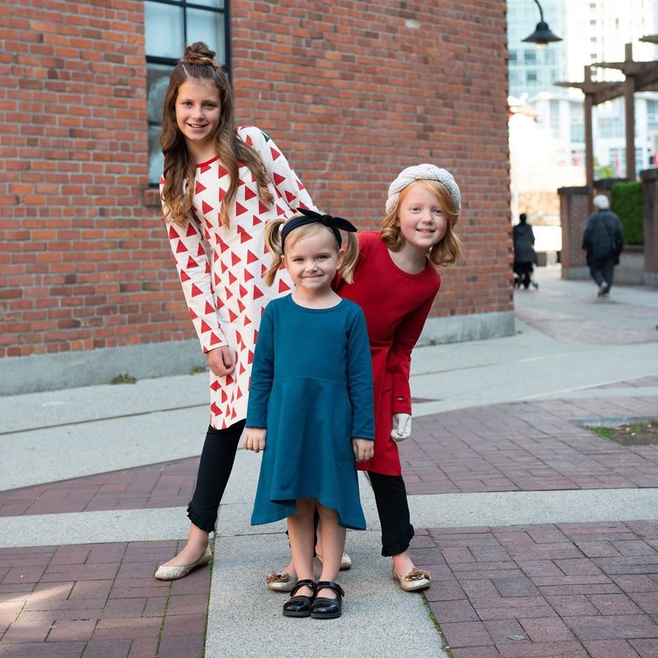 We make dressing easy as 1...2...3! So, you can get out the door with your little one quickly when needed &amp; they can feel empowered when dressing themselves!
That means...
✅ Mix &amp; match styles
✅ Functional drawstrings &amp; easy to use zippers
✅ No small parts or fussy bits!