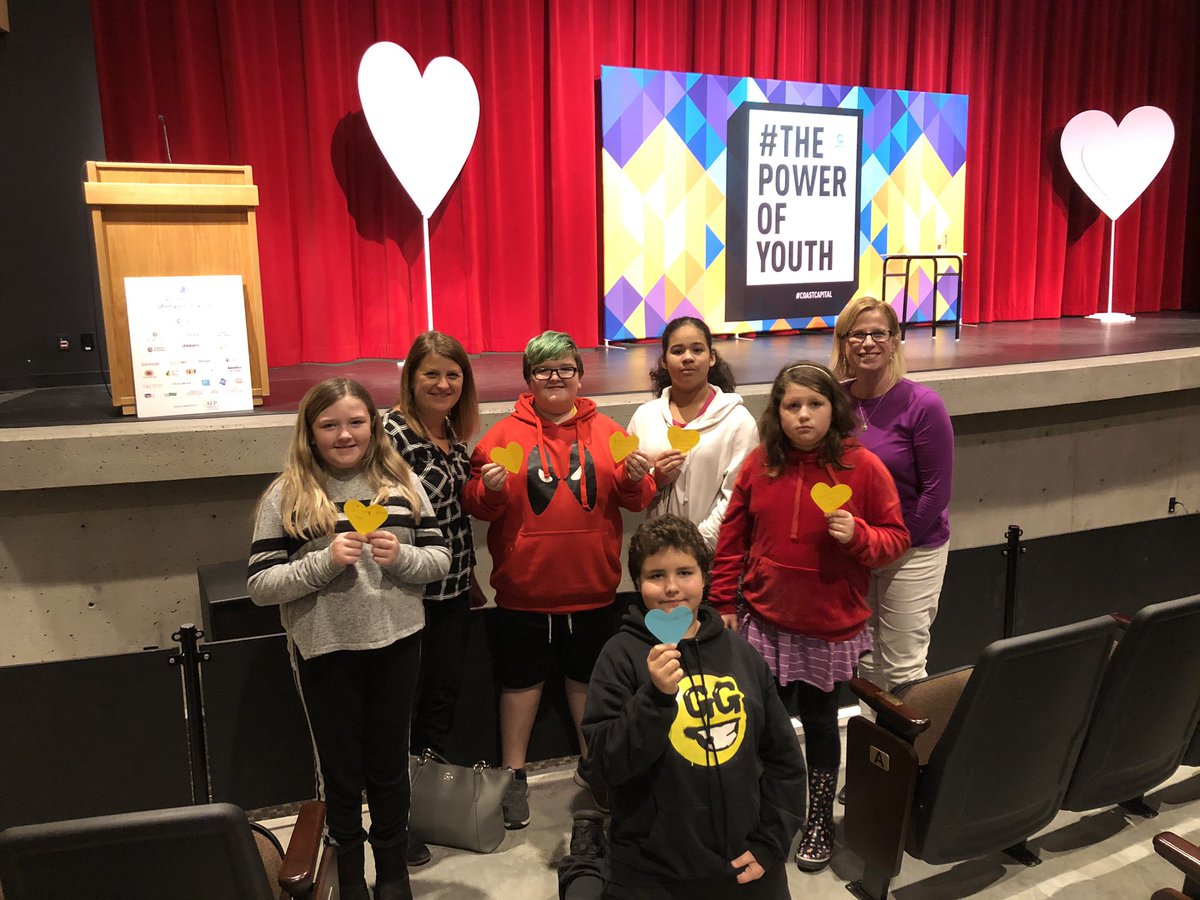 Mrs_TCrystal's tweet photo. WE had an inspiring morning at the Agents of Change event at Oak Bay High. Every student who attended received a $100 Canada Helps gift card to donate to a charity of their they choosing. @TillicumTBirds @christaeaston4 #thepowerofyouth #WErocks https://t.co/yBGCSPX3gr