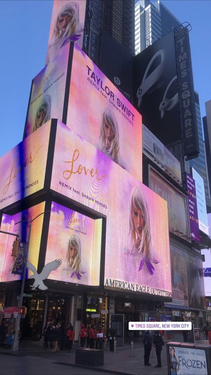 Taylor and Shawn taking over Times Square with “Lover”!
