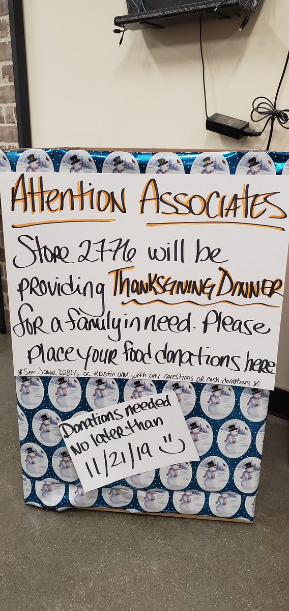 JamieLSyroid's tweet image. Store 2776 is once again collecting donations to provide food for families in need this holiday season! @Jvmvp35Diane @DepotMacomb @MSUKraut @XKerrigan @KristinMBowden1 @jen113014