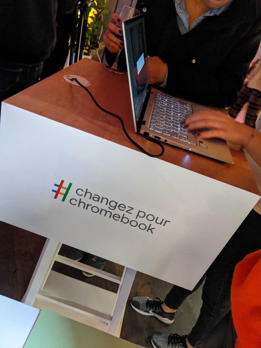 vincent_rl's tweet image. #changezpourchromebook #confessionsintimes on va lâcher nos macs @YonLePriol @labelingenue @alexandraromet @GuillaumMichel