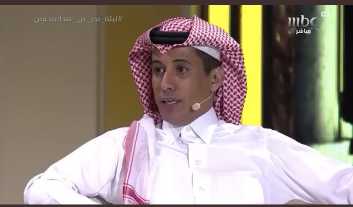 يا باري القوس برياً ليس يحسنه
لا تظلم القوس أعط القوس باريها

و خير من يتقن و يبحر في الحوار 
هو المتفرد <a href="/battalalgoos/">بتال القوس</a> 

نجماً في سماء الإعلام و مدرسة 
نستلهم منها كل حين 👍