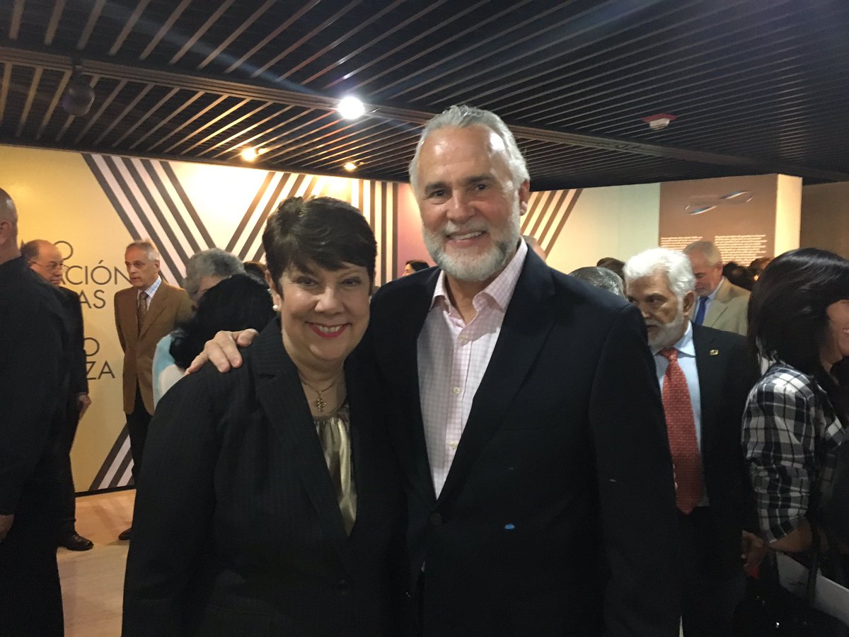 Compartiendo hoy con la apreciada y respetada rectora de la UCV.