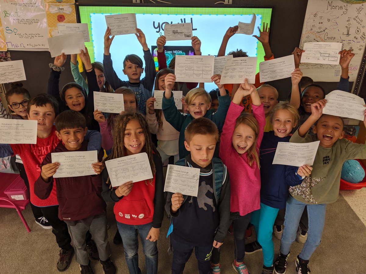 B12 has caught the Kindness RiPpLe! 💜
#VBKind #WorldKindessDay #BarbasOwlets #RelentlessGators