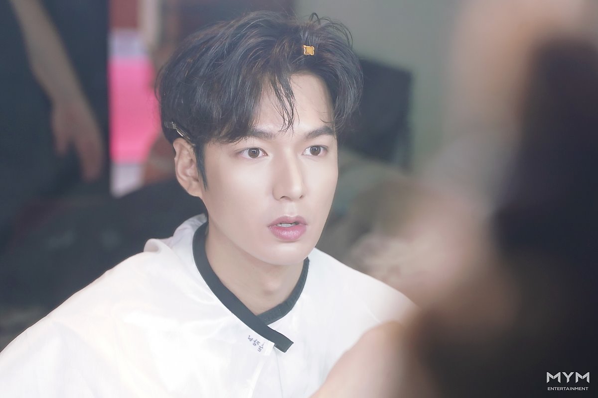 Uzivatel Japanminoz白銀の月明かり Haruharu Na Twitteru イ ミンホの心境の変化 バラエティ番組への 思い 月刊健康365 成熟した男性美 発散 すぐ横を通り過ぎたのは 肌が良い俳優ｗ イ ミンホ イミンホ 이민호 Leeminho 李敏镐 ザ キング永遠の