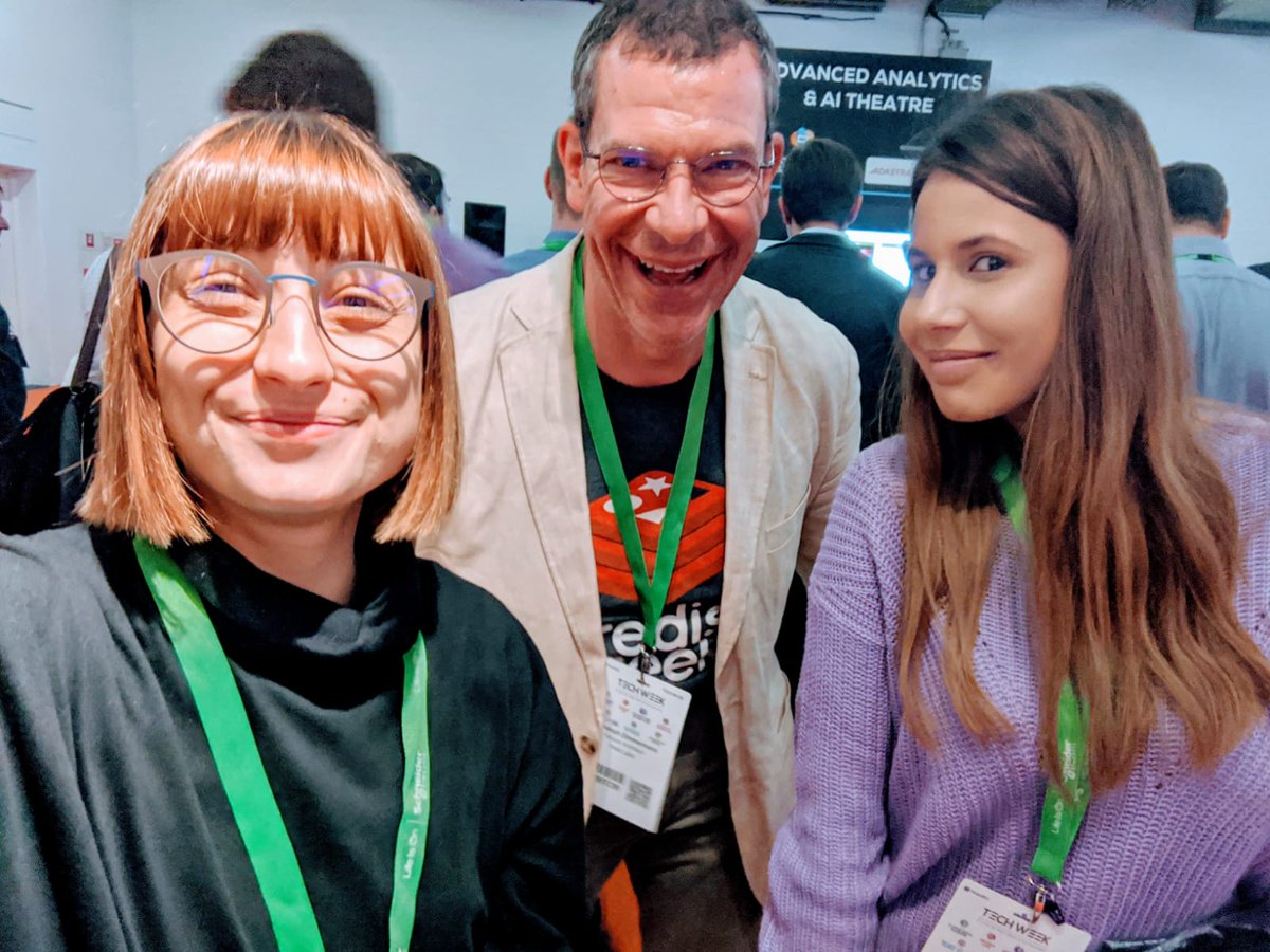 bunnyshell_eaas's tweet photo. 📍 Today at #TechWeekFrankfurt, looking forward to connecting with @RedisLabs Partnership Manager.
#bunnyshellteam #TechNews #Frankfurt #CloudComputing https://t.co/fWPc6tdvyJ