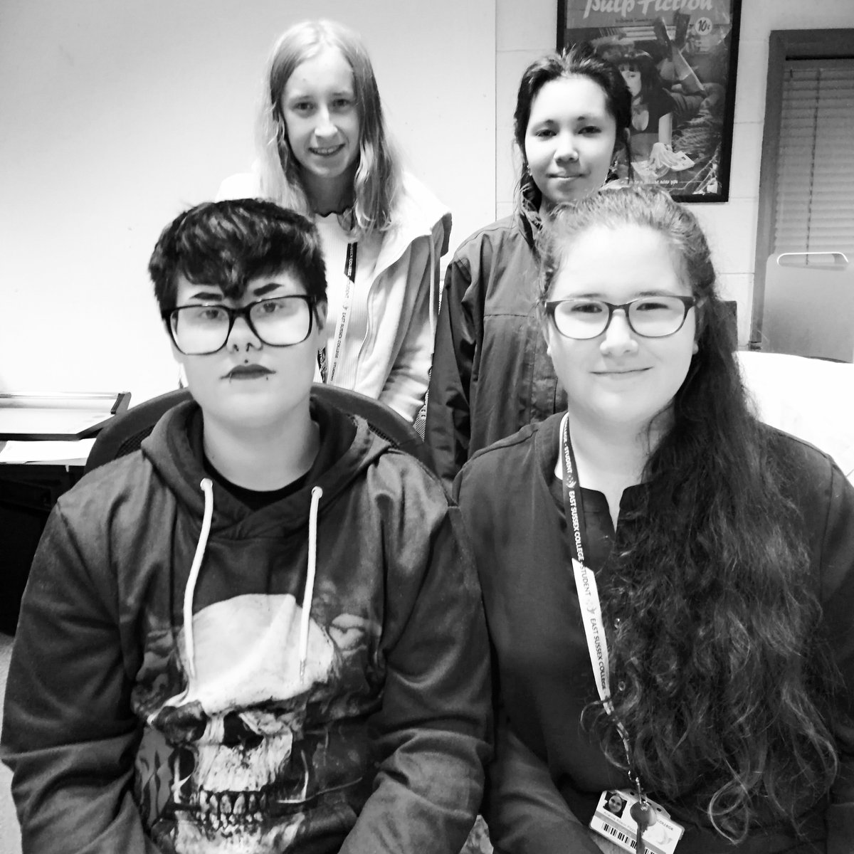 media_sdc's tweet photo. EYR 2019 🎤 

ESC Students Union are now live on 87.7FM 🕸️ 

Student United we stand 💪 https://t.co/bNXOnwyUQX