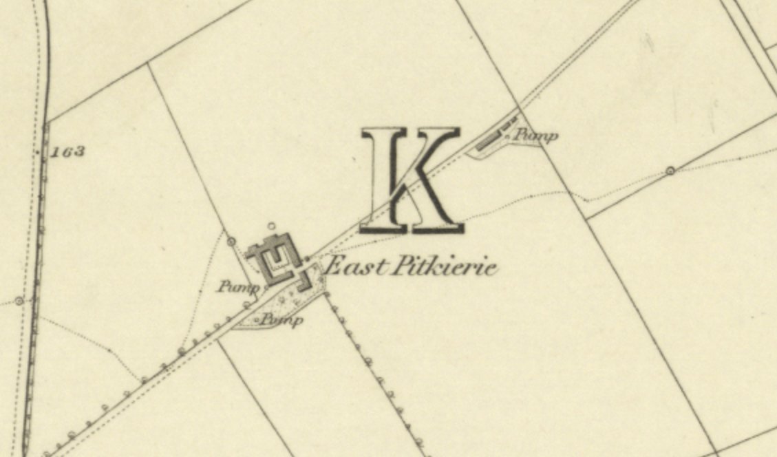 I hit up the  @natlibscotmaps and find 3 structures near East Pitkierie on the 1st OS 6" map One is clearly a farmyard, one looks like a house across from it, and the one to the east looks like a row of cottages. Which one was Todd born in?
