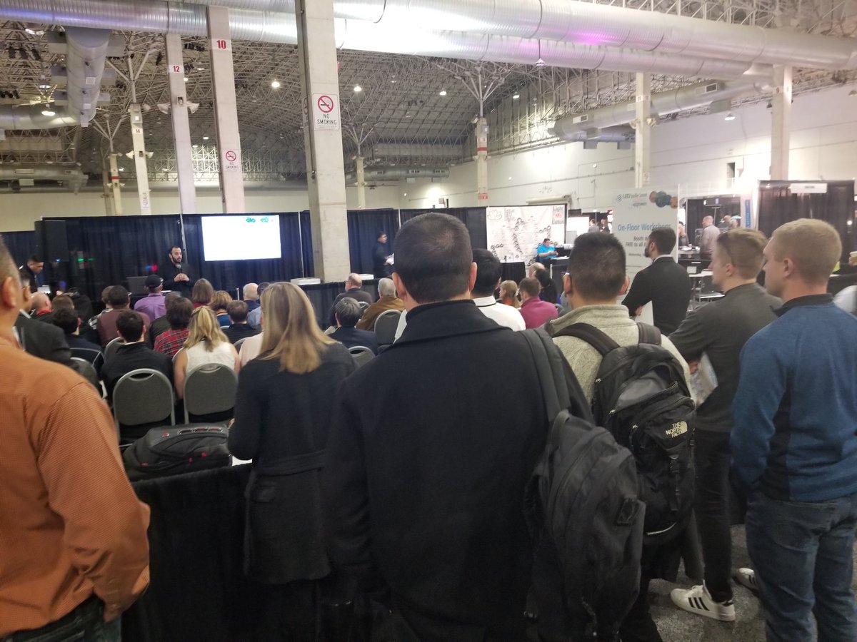 Kang_HelenS's tweet image. #LEDSUM19 Parth Joshi #CooperLightingSolutions @ETN_Lighting is sharing how #VR #AR are changing #lightingdesign @LEDsummit #lighting #LED #lightingcontrols #architecture