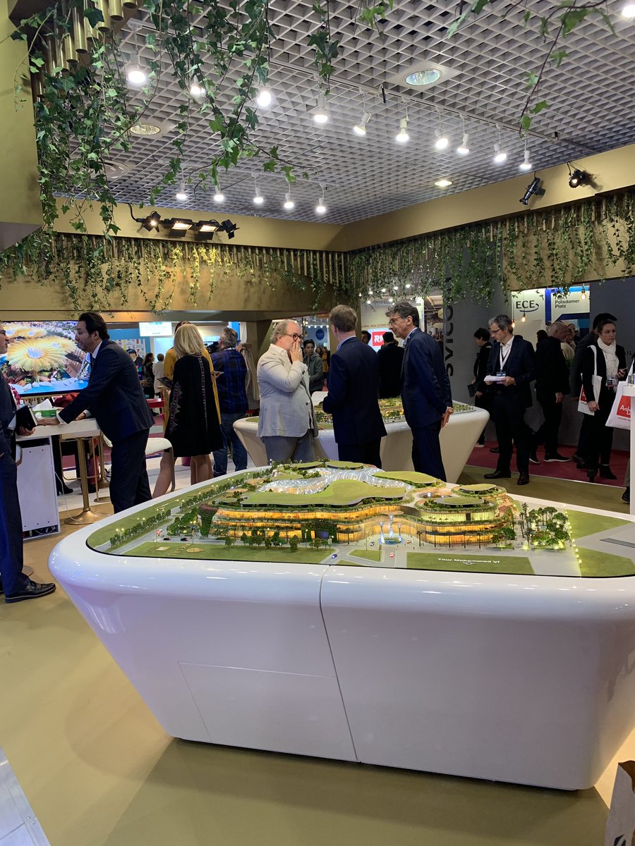 perepuigarnau's tweet photo. Muy muy contento de poder participar un año más en el #MAPIC2019, esta vez de la mano de #aRetail Prime Locations. Equipazo! Seguimos creciendo. 🚀
Estaremos encantados de recibiros en nuestro Stand P-1.K10. 👋🏽 https://t.co/DAh0mdouHy