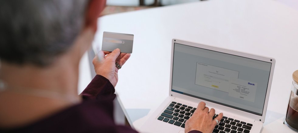 If you buy things #online (like most of us, really) these days, check this useful #guide about how can you prevent #credit #card #theft online. There are a few things that might surprise you: figleaf.com/blog/perspecti…