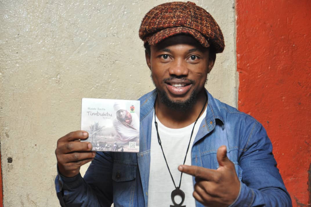KuutaTds's tweet photo. Go Got it Now... it's a Blast 
It's Reggae 🔥🔥👊 
timbutubyroad 32 killer Album fantastic 
" JANGBARI-ZO " #africanhistoryclass #taxiderivershow #timbutubyroad #bcokpot @BlakkRasta @BlakkLionDeGen @DaavibaW @DoabilAbane @AkatsiDe @RasAdidi @gumahdok @zylofon1021fm @ElormBeenie https://t.co/HfXsuF8MNn