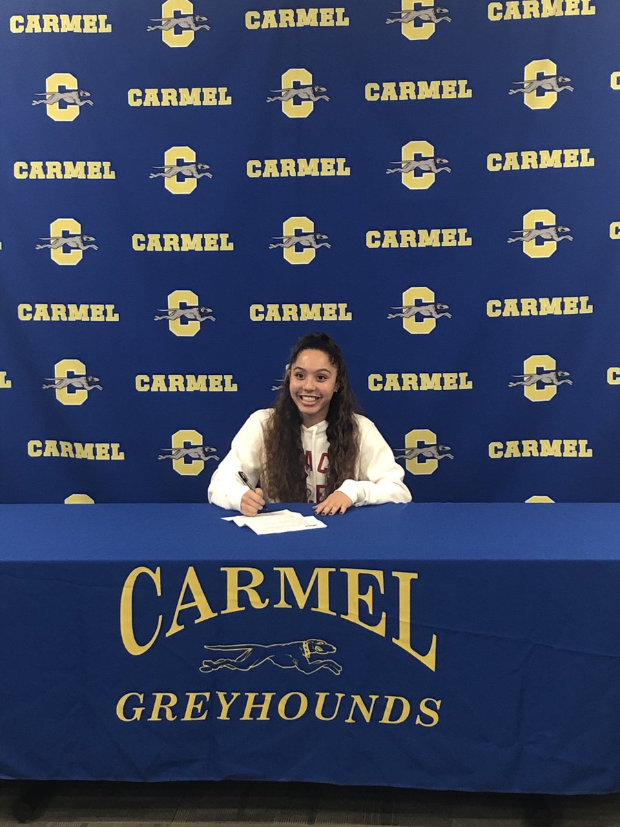 Congratulations Kiara Gill on signing to play basketball and run track at Grace College!! #HOUNDS