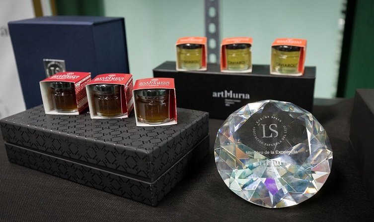 artMuria recibe la máxima distinción de la Asociación Española del Lujo
indisa.es/al-dia/artmuri…
<a href="/ArtMuria/">artMuria</a> <a href="/Luxury_Spain/">Asociación Española del Lujo - Luxury Spain</a>